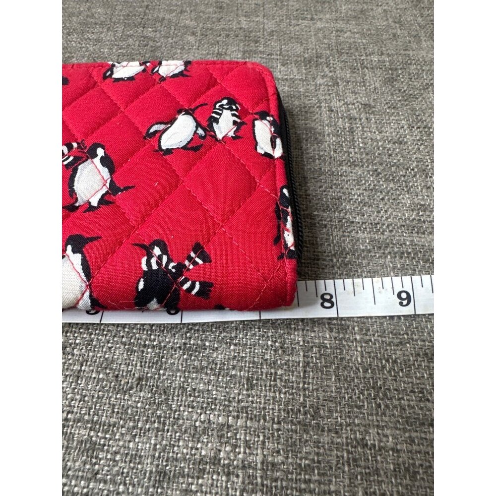 Vera Bradley Red Quilted Wallet With Penguin Print & Zipper Closure - Picture 5 of 5